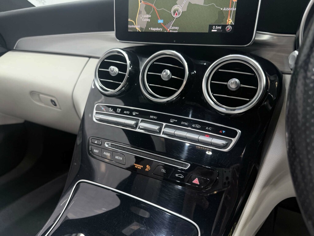 Mercedes-Benz 300 C 300 Amg Line Premium Black #44
