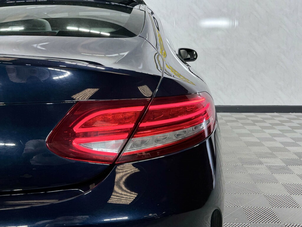 Mercedes-Benz 300 C 300 Amg Line Premium Black #67