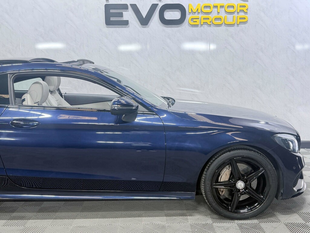 Mercedes-Benz 300 C 300 Amg Line Premium Black #20