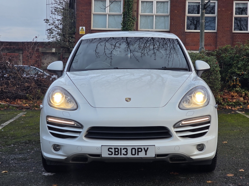 Porsche Cayenne 3.0 D V6 SB13OPY White #3