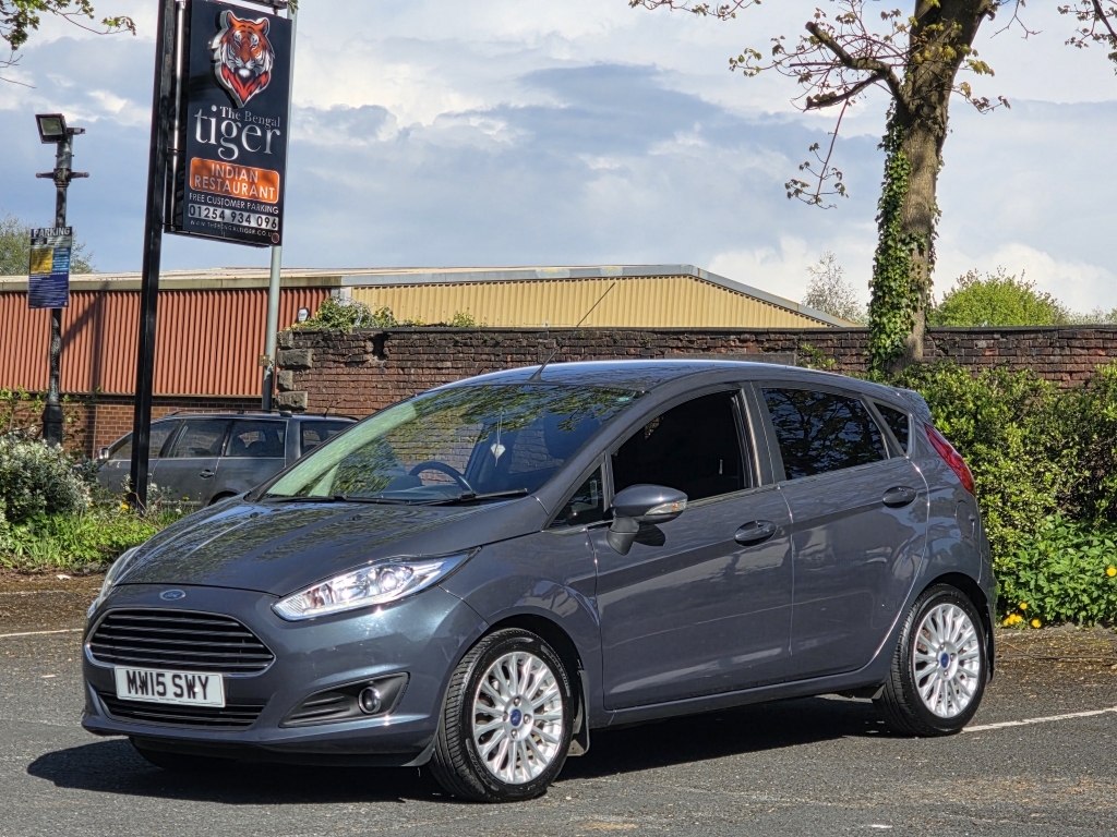 Ford Fiesta 1.4 Titanium Grey #2
