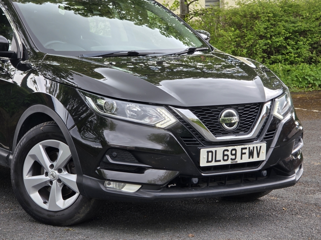 Nissan Qashqai 1.3 Dig-t Acenta DL69FWV Black #4
