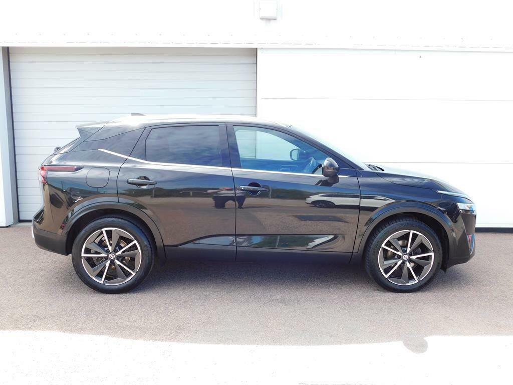 Nissan Qashqai 1.3 Dig-t Mhev Tekna Euro 6 Ss SW22AHY Black #3