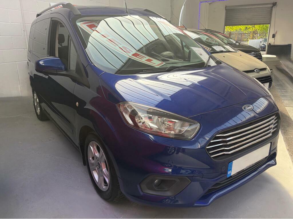 Ford Tourneo Courier 1.5 Tdci Zetec Euro 6 Blue #4