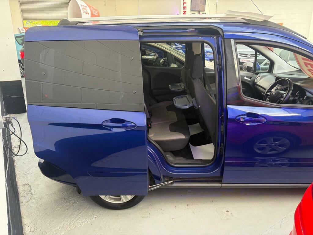 Ford Tourneo Courier 1.5 Tdci Zetec Euro 6 Blue #5