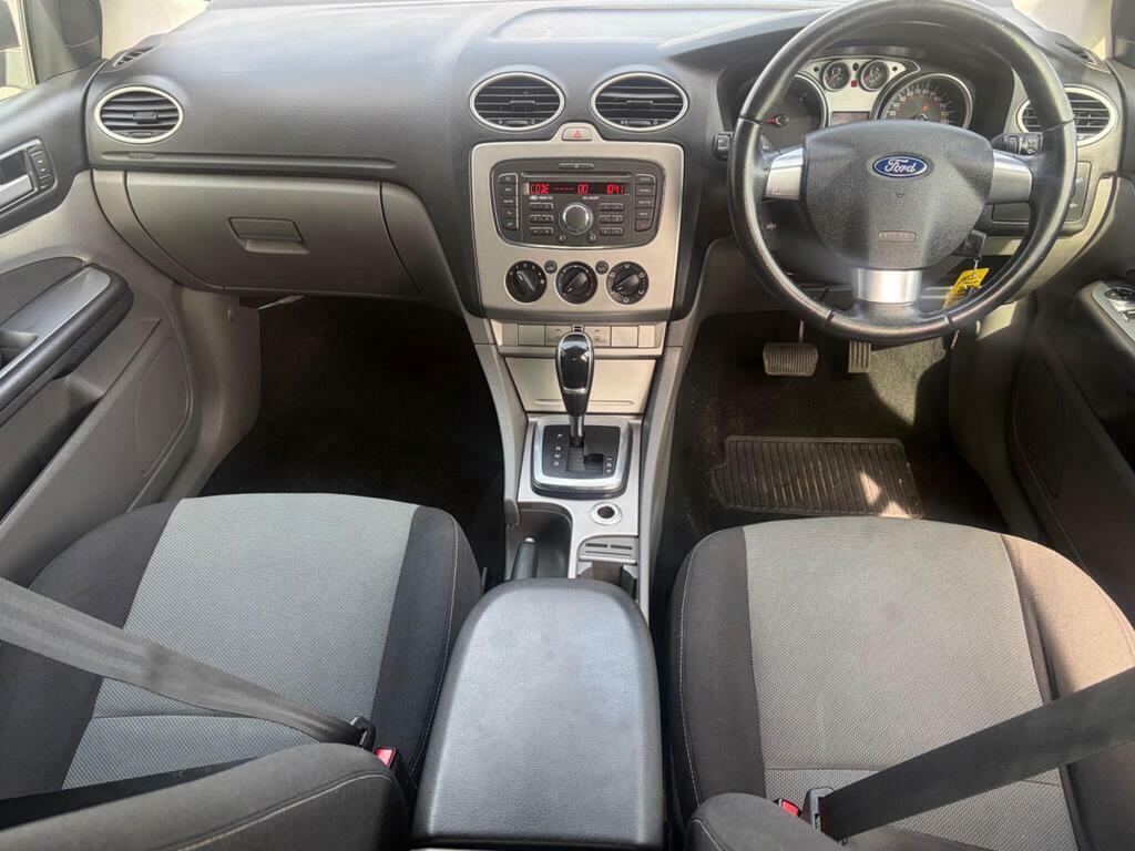 Ford Focus 2.0 Tdci Dpf Zetec Powershift Grey #3
