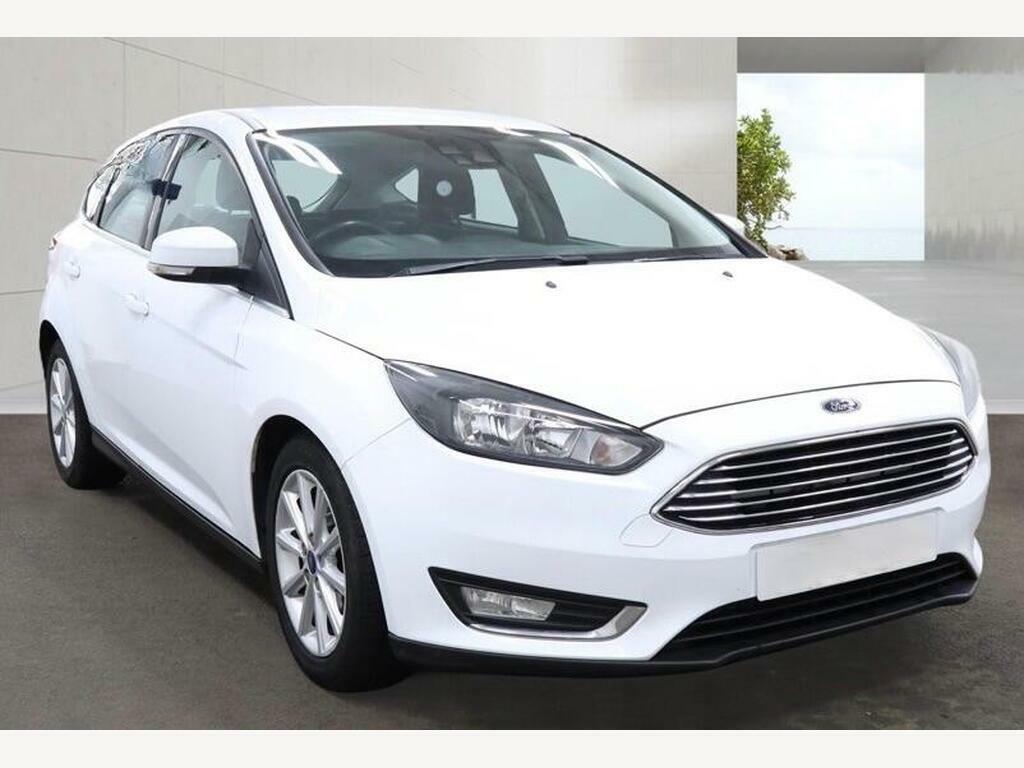 Ford Focus 1.6 Titanium Hatchback White
