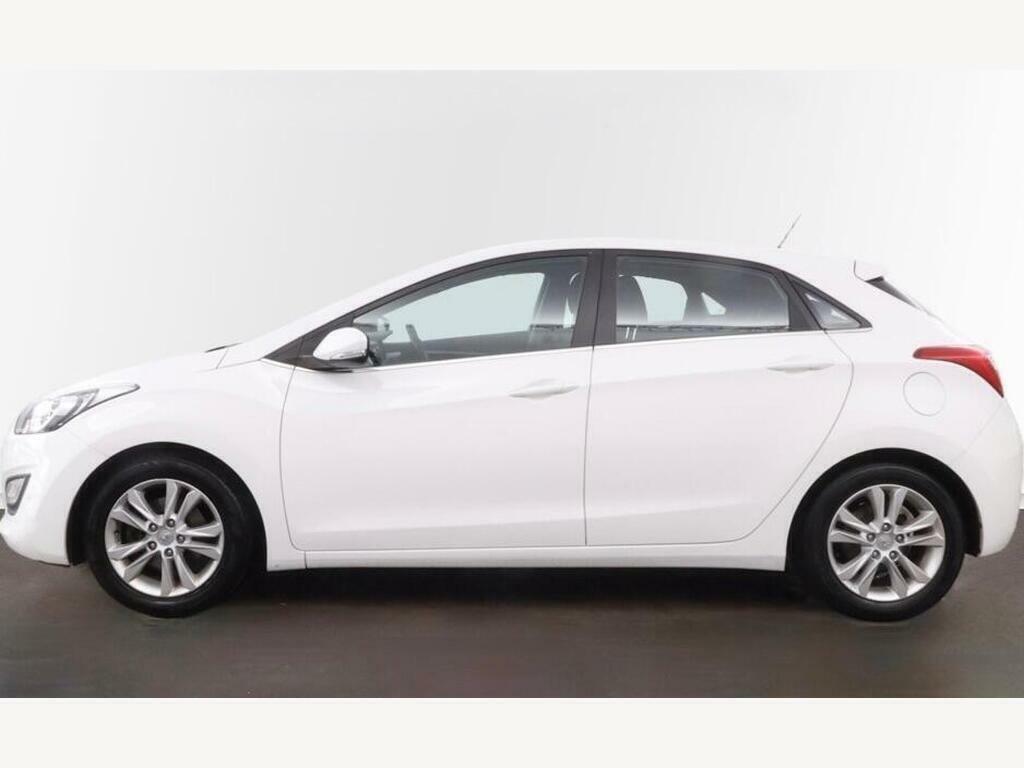 Hyundai I30 1.6 Crdi Active Hatchback White #5