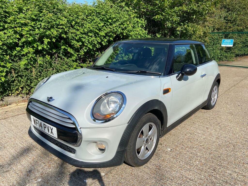 Mini Hatch 1.5 Cooper Euro 6 S S Silver
