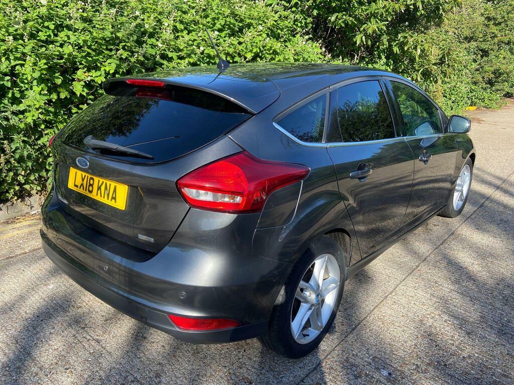 Ford Focus 1.0T Ecoboost Zetec Edition Euro 6 S S LX18KNA Grey #4