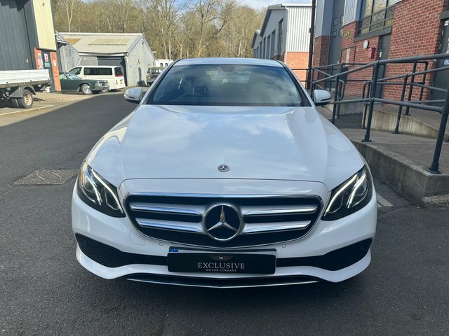 Mercedes-Benz E Class 2017 2.0 E220d Se G-tronic 4Matic Euro 6 Ss WN67XFU White #2