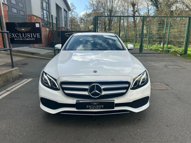 Mercedes-Benz E Class 2017 2.0 E220d Se G-tronic 4Matic Euro 6 Ss WN67XFU White #5