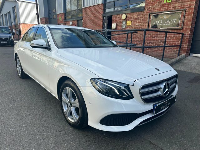 Mercedes-Benz E Class 2017 2.0 E220d Se G-tronic 4Matic Euro 6 Ss White