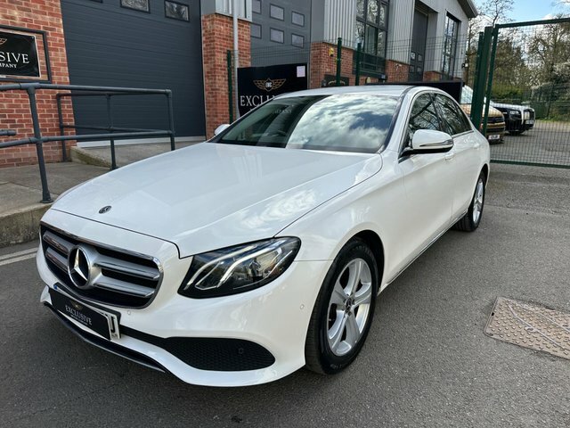 Mercedes-Benz E Class 2017 2.0 E220d Se G-tronic 4Matic Euro 6 Ss WN67XFU White #6