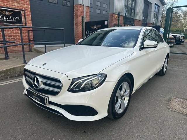 Mercedes-Benz E Class 2017 2.0 E220d Se G-tronic 4Matic Euro 6 Ss WN67XFU White #3