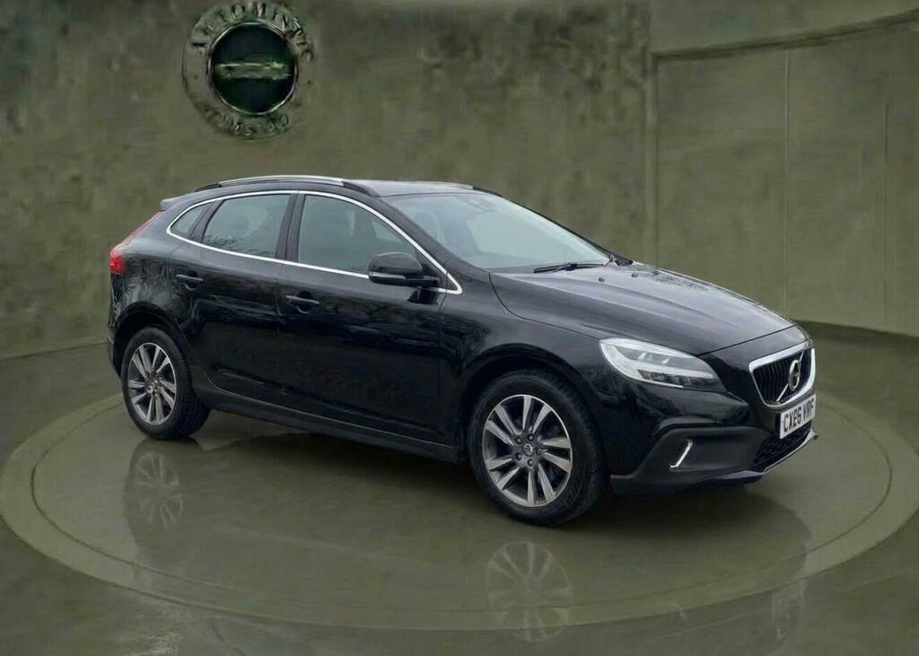 Volvo V40 Cross Country 2.0 T3 Euro 6 Ss CX66VRF Black #5