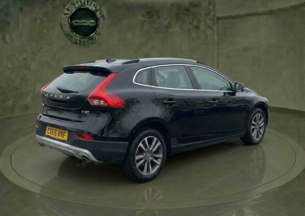 Volvo V40 Cross Country 2.0 T3 Euro 6 Ss CX66VRF Black #4
