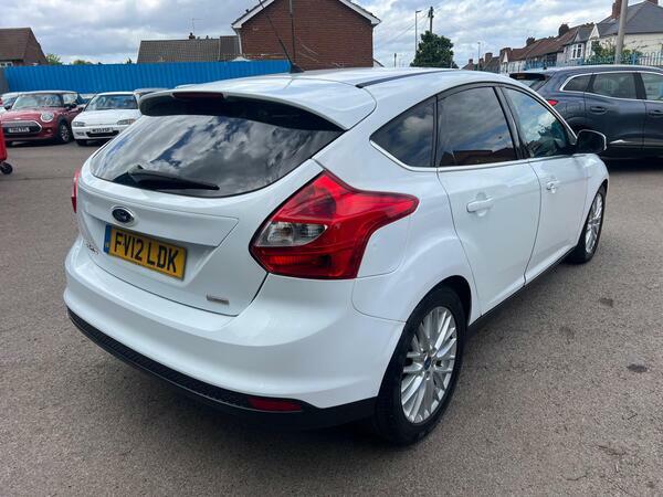 Ford Focus 1.6 Tdci Zetec Euro 5 Ss FV12LDK White #3