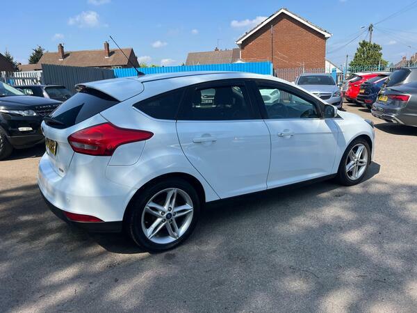 Ford Focus 1.0T Ecoboost Titanium Euro 6 Ss FL16CNC White #2