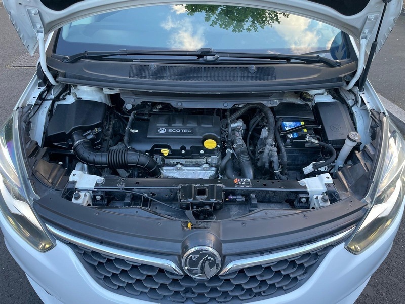 Vauxhall Zafira 1.4I Turbo Sri Mpv White #5