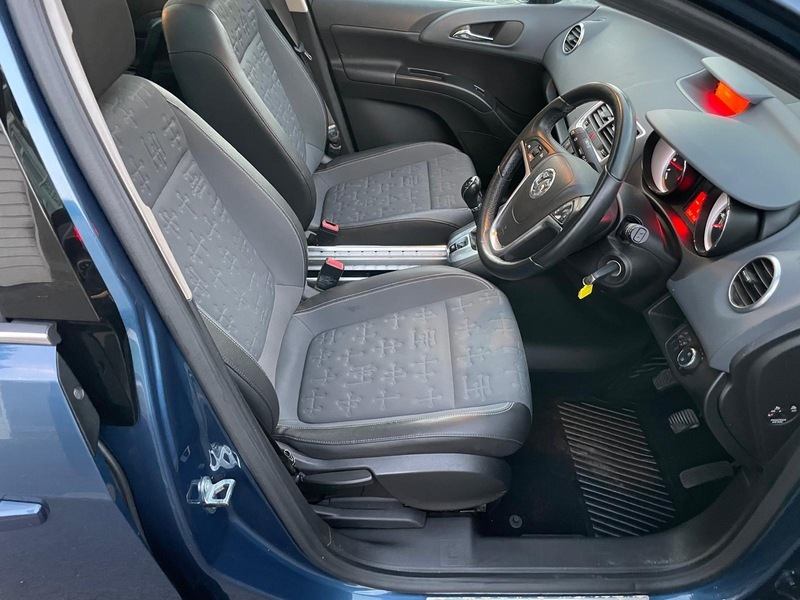 Vauxhall Meriva 1.4I Se Mpv LS15BZR Blue #5