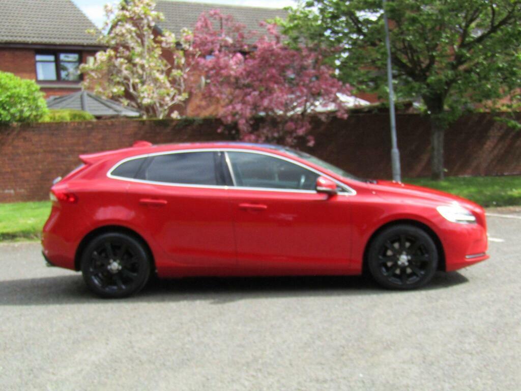 Volvo V40 2.0 T3 Gpf Inscription Hatchback CF08OCF Red #6