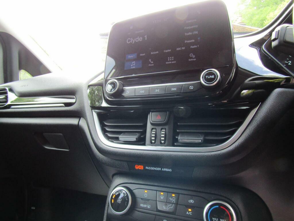 Ford Fiesta 1.1 Ti-vct Zetec Euro 6 S S  Silver #2