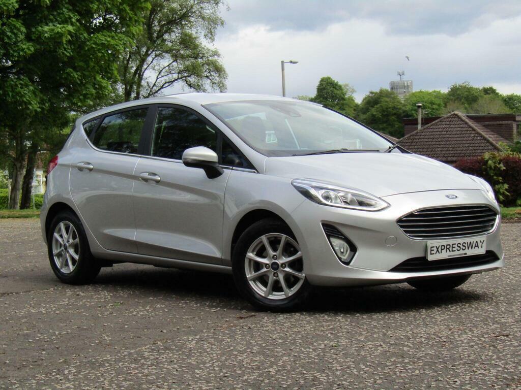 Ford Fiesta 1.1 Ti-vct Zetec Euro 6 S S Silver