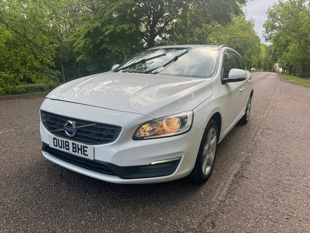 Volvo V60 2.0L 148 Bhp OU18BHE White #3