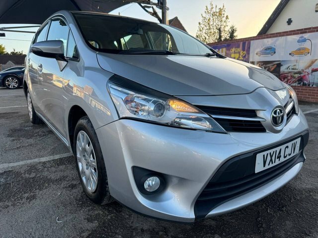 Toyota Verso 1.6 D-4d Active Mpv Euro 5 S S Silver #2