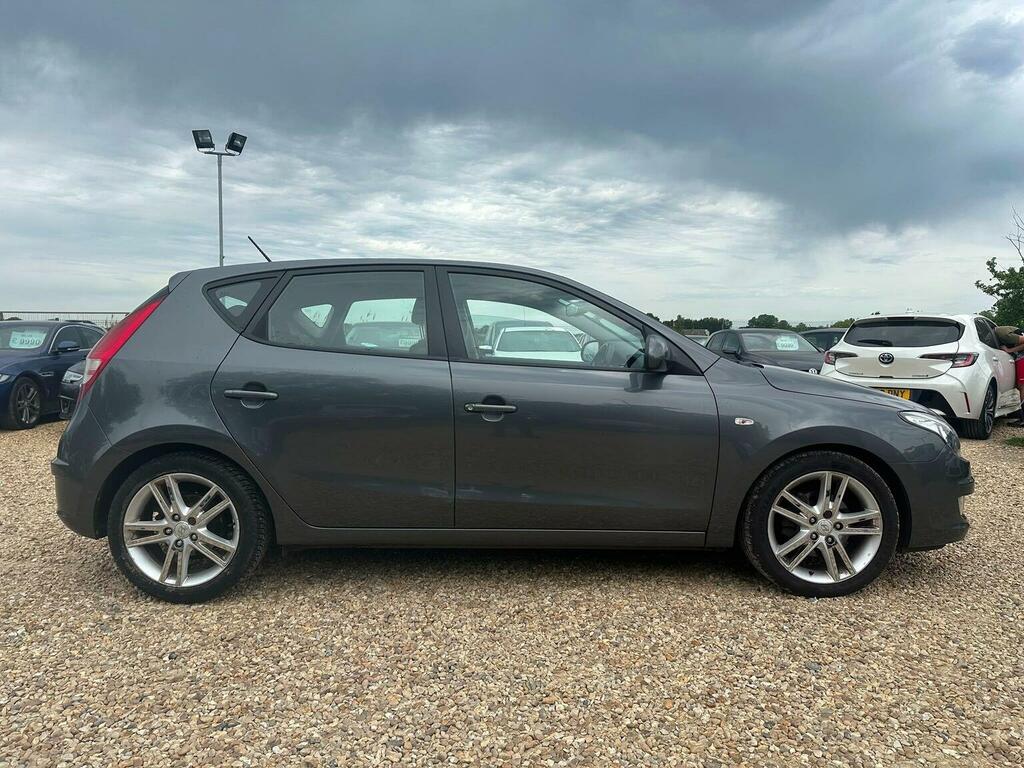 Hyundai I30 Hatchback 1.6 Crdi Premium Euro 4 200959 EO59WOA Grey #5