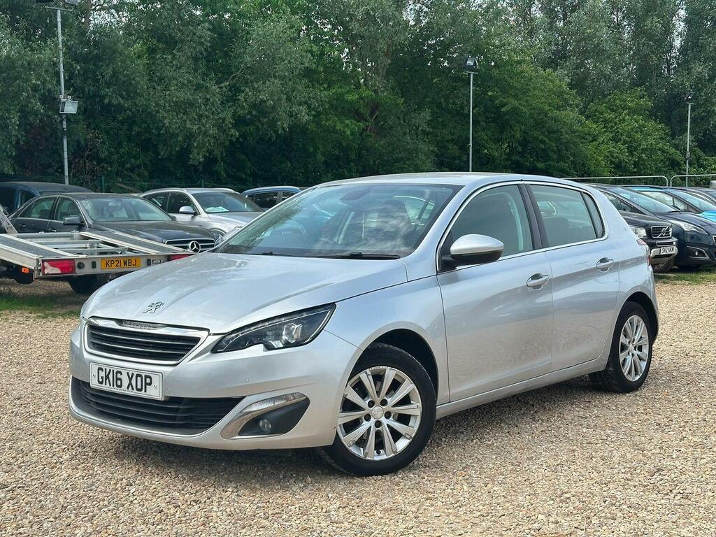 Peugeot 308 Hatchback 1.6 Bluehdi Allure Euro 6 Ss 201 GK16XOP Silver #2