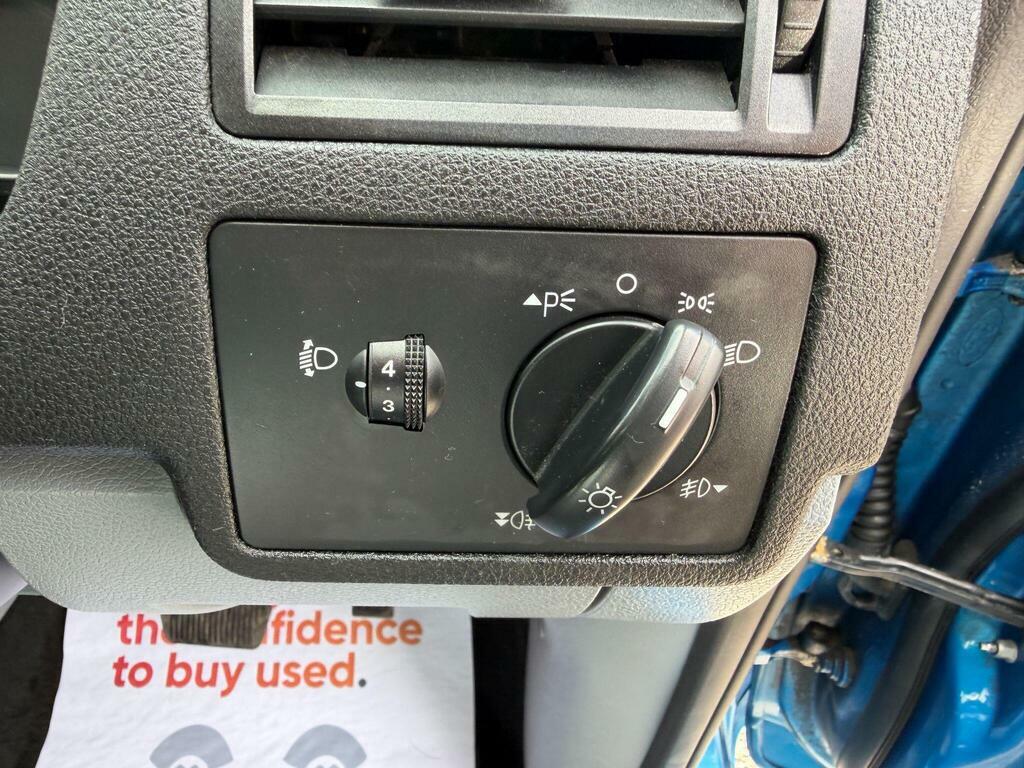 Ford C-Max 1.6 16V Style Blue #19