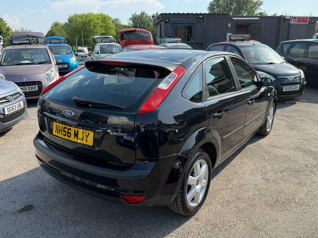Ford Focus 1.6 Sport Black #5