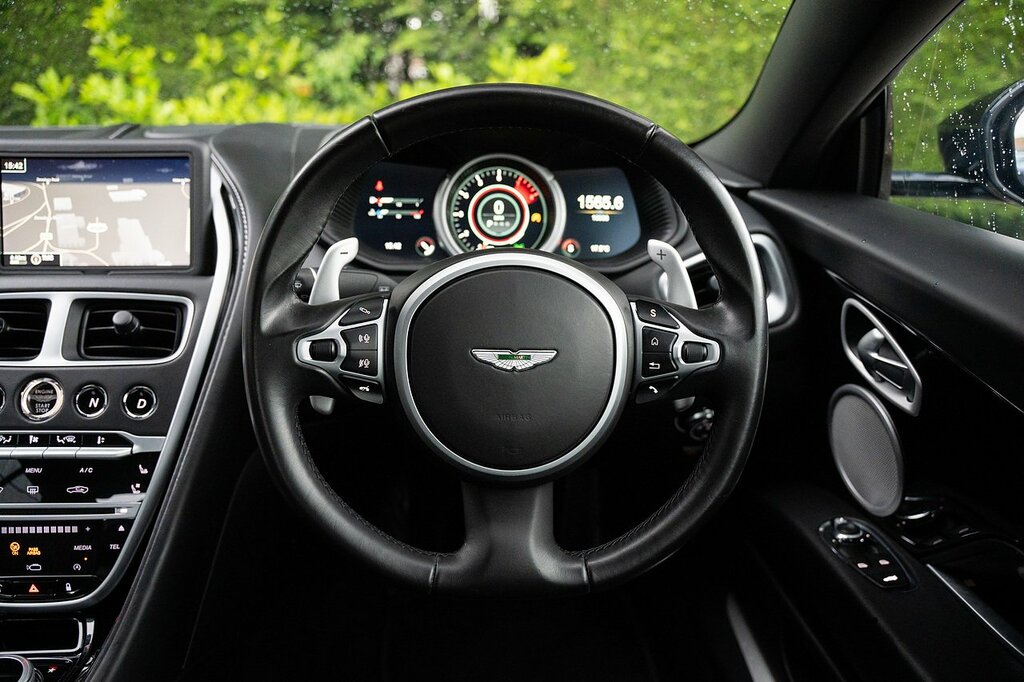 Aston Martin DB11 V12 Black #3