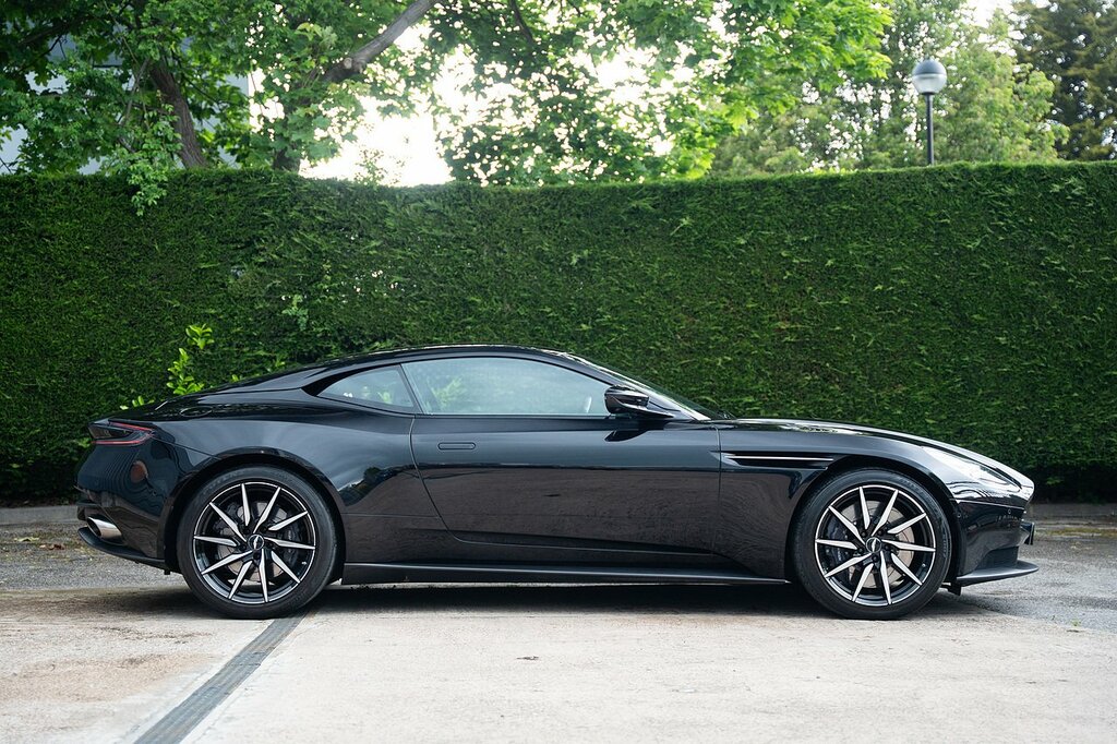 Aston Martin DB11 V12 Black #5