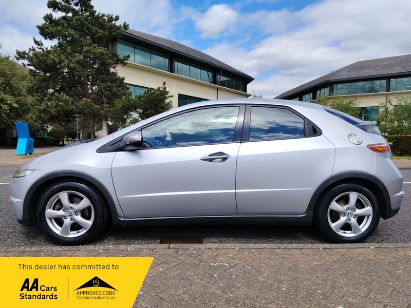 Honda Civic 1.8 I-vtec Se Hatchback Silver #4