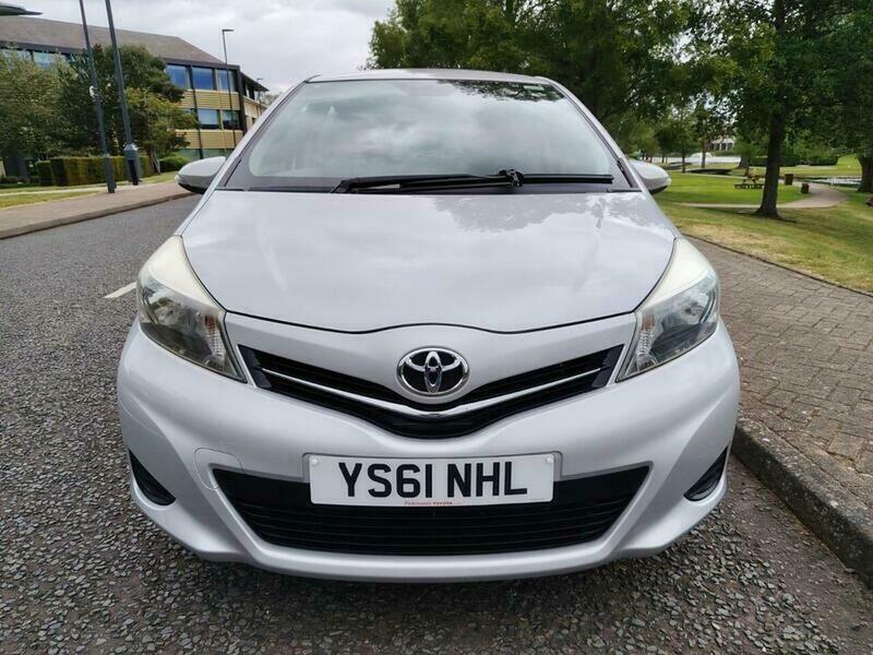 Toyota Yaris 1.33 Dual Vvt-i Tr Silver #2