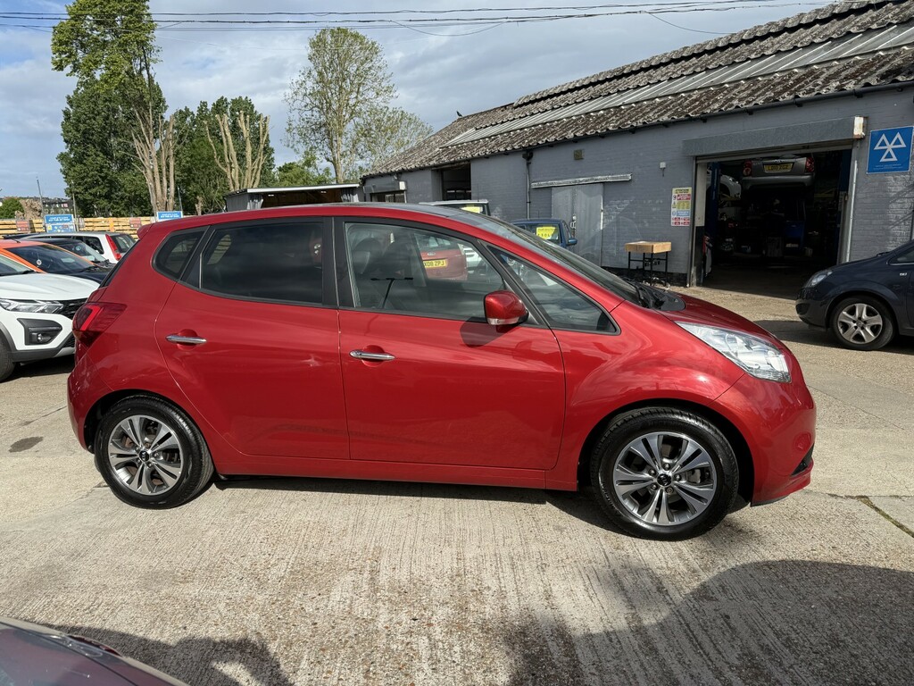 Kia Venga Mpv 1.6 4 2015 Red #2