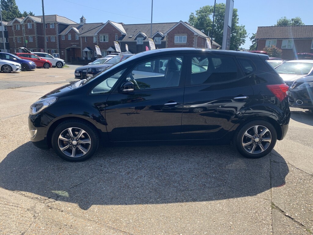 Hyundai Ix20 Hatchback 1.4 Blue Drive Premium Nav 2017 Black #5
