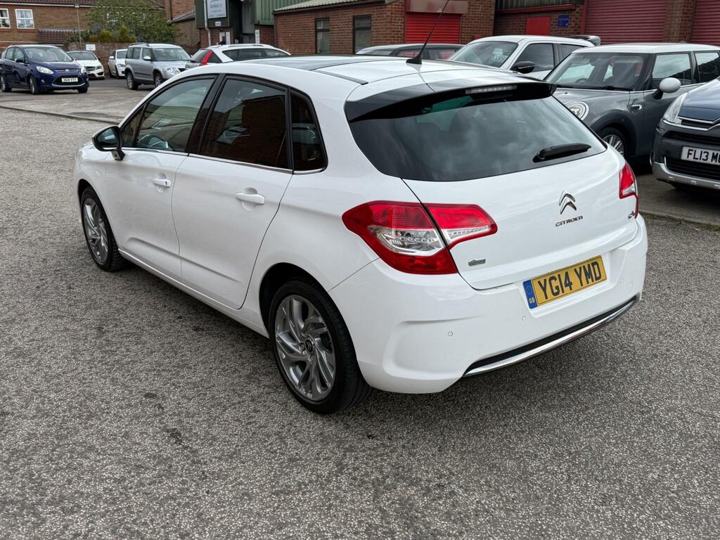 Citroen C4 1.6 E-hdi Selection Euro 5 Ss White #4