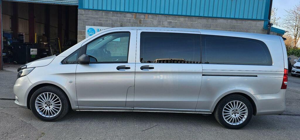Mercedes-Benz Vito Minibus 2.1 119 Cdi Bluetec Select Tourer G-tronic Silver #2