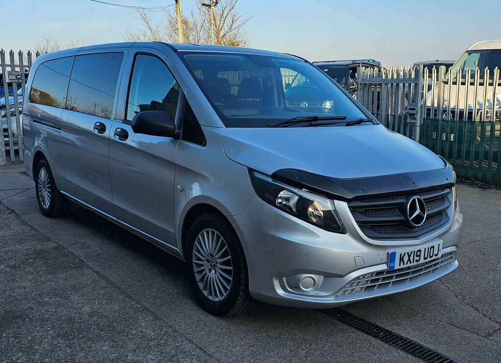 Mercedes-Benz Vito Minibus 2.1 119 Cdi Bluetec Select Tourer G-tronic Silver #4
