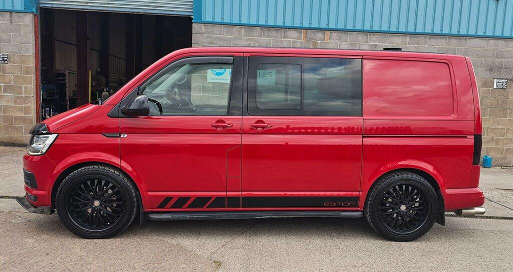 Volkswagen Transporter Combi Van 2.0 Tdi T30 Bluemotion Tech Edition Komb MW18YHR Red #4