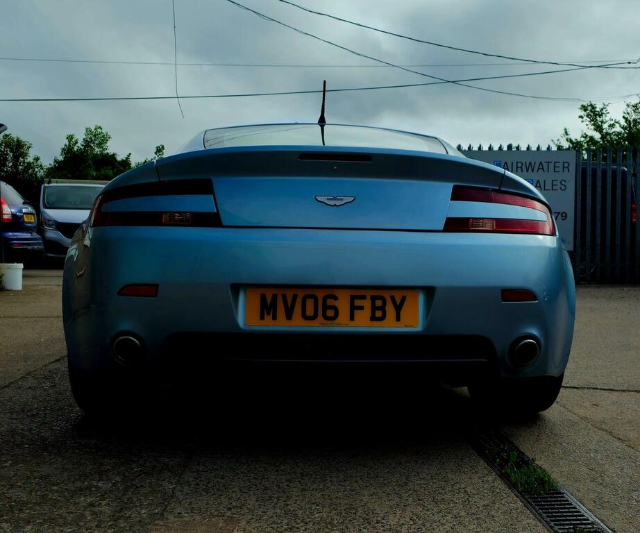 Aston Martin Vantage Silver #50