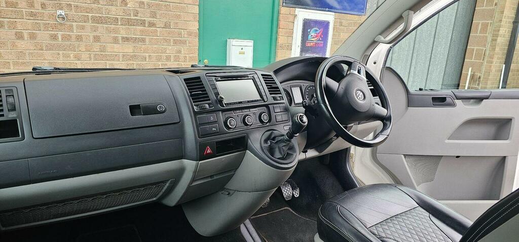 Volkswagen Transporter Sportline Combi Van 2.0 Bitdi Sportline 60 T32 Kombi L3 H1 4 White #3