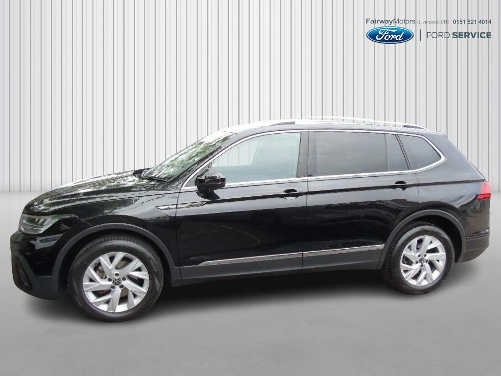 Volkswagen Tiguan Allspace 1.5 Life Tsi Dsg Black #6