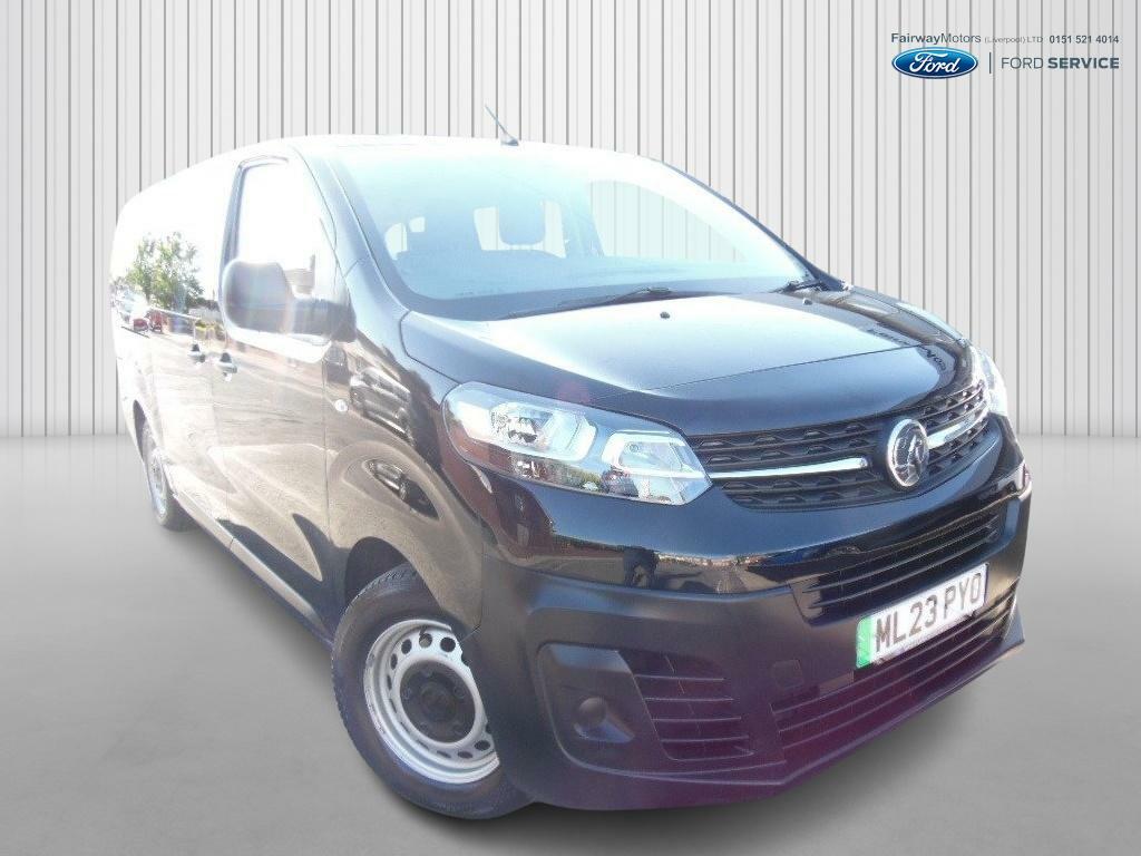 Vauxhall Vivaro Life Combi L Black