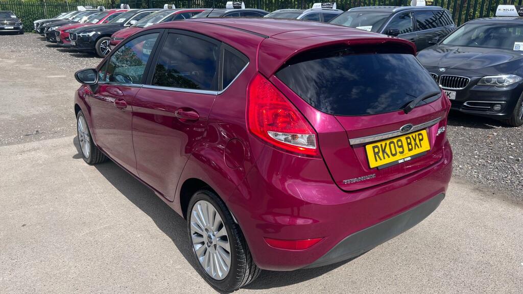 Ford Fiesta 1.4 Titanium RK09BXP Red #4