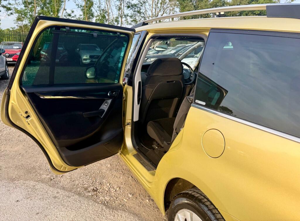 Citroen Grand C4 Picasso  Grey #42